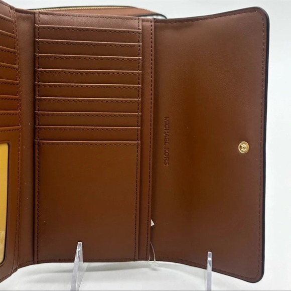 Michael Kors Large EW Crossbody Bag & Large Trifold Wallet Brown | BUNDLE DEAL - Picture 10 of 13